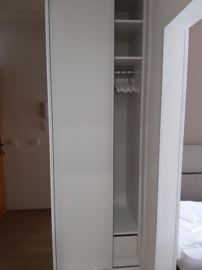 Studio Apartman Lena Umag Exteriör bild
